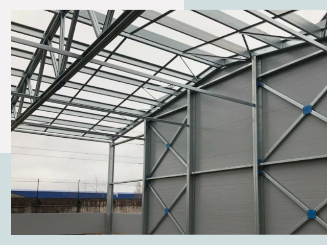 Каркасные ангары от СтальСтрой-Рзв по цене от 622 руб.